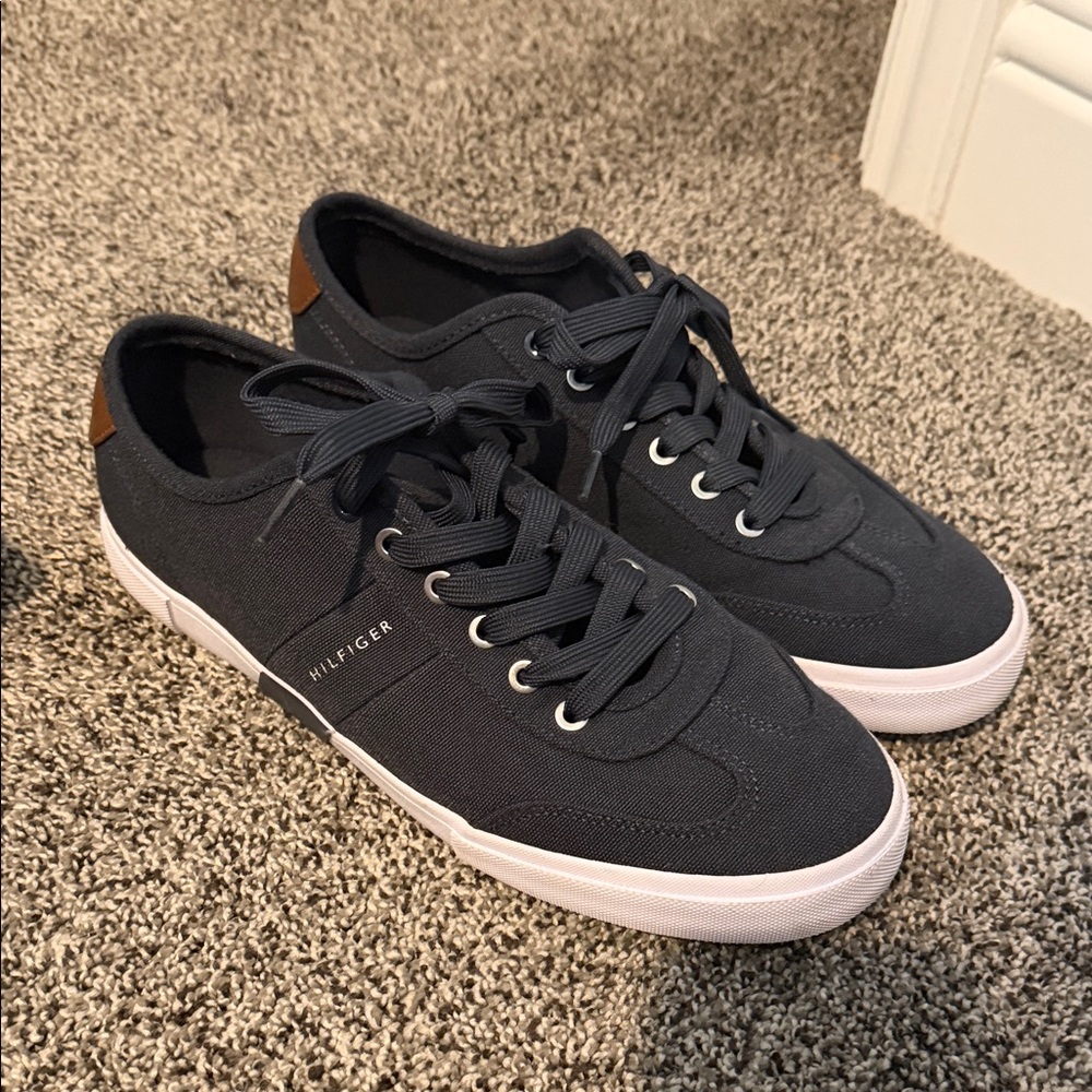 Tommy Hilfiger Men's Pandora Sneakers size 10
